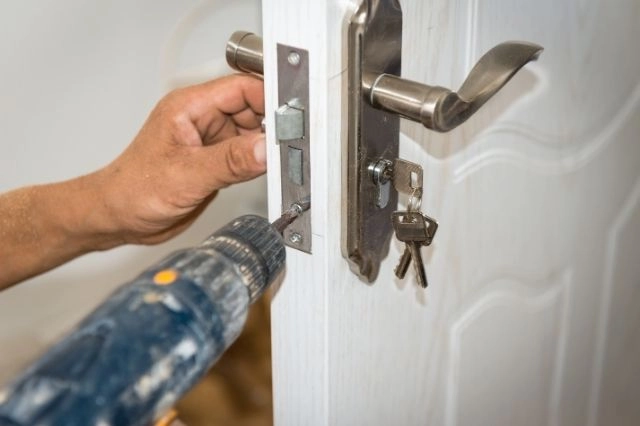 Lock changing services